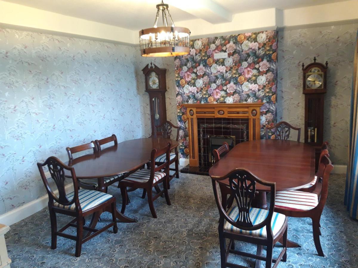 Upper Eyton Farmhouse B&B Alberbury Bagian luar foto