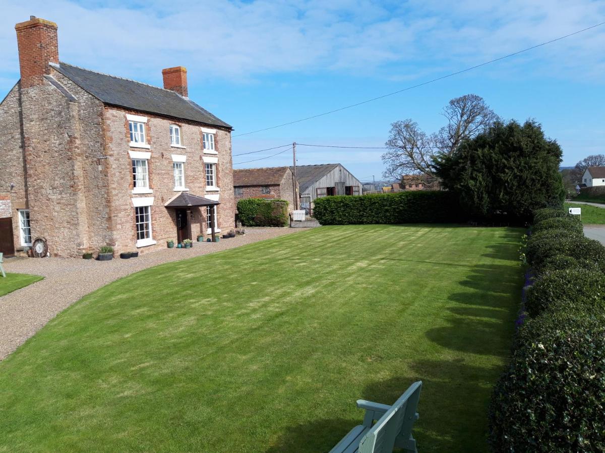 Upper Eyton Farmhouse B&B Alberbury Bagian luar foto