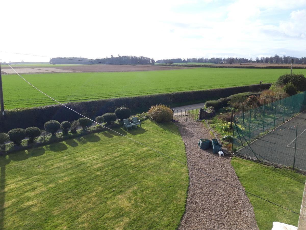 Upper Eyton Farmhouse B&B Alberbury Bagian luar foto